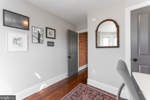 2570 Cedar St, Philadelphia PA 19125-2335 exterior