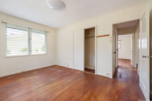 370 Elelupe Rd, Honolulu HI 96821-2248 exterior