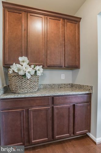 1190 Fairwood Dr, Huntingtown MD 20639-3931 exterior