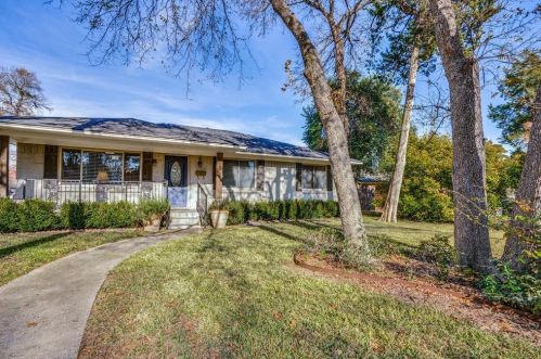 2511 Bonnywood Ln, Dallas TX  75233-2803 exterior