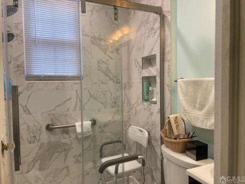 501 4 Ave, New Brunswick NJ 08904-2630 exterior