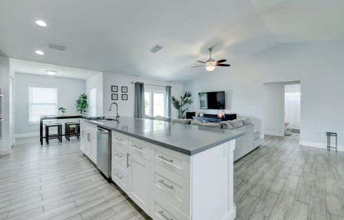 2356 Savona Blvd, Fort Pierce FL  34953-2215 exterior