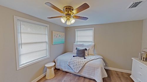 710 Hoffman Blvd, Tampa FL  33612-4428 exterior