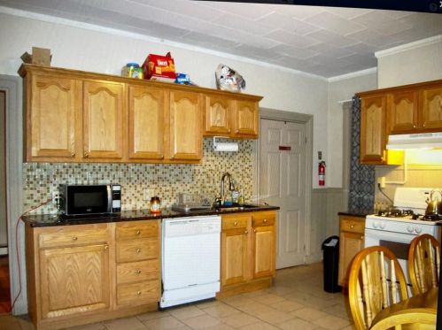 118 Sutton St, Providence, RI 02903-1476