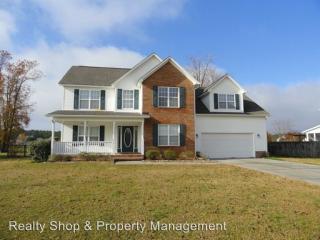 211 Target Ln, Hubert NC  28539-4578 exterior