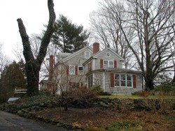166 Paulson Rd, Newton, MA 02468-1230