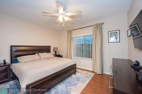 9757 Kamena Cir, Boynton Beach FL 33436-3958 exterior