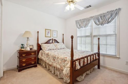 1918 Walden Park Dr, Lithonia GA 30078-3474 exterior