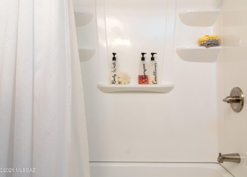 7325 Placita Antigua, Tucson AZ  85710-3706 exterior