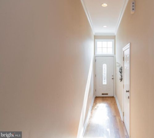 920 20th St, Philadelphia PA  19130-1539 exterior