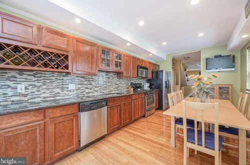 1134 Carpenter St, Philadelphia PA 19147-3608 exterior