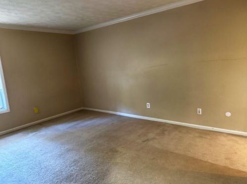 725 Dalrymple Rd, Atlanta GA  30328-1400 exterior