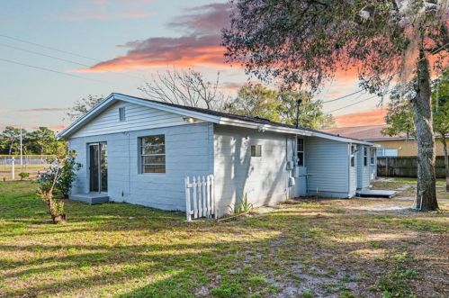 8504 22 St, Tampa FL 33612-7021 exterior