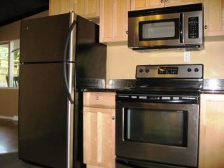 12246 Densmore Ave, Seattle WA  98133-7729 exterior