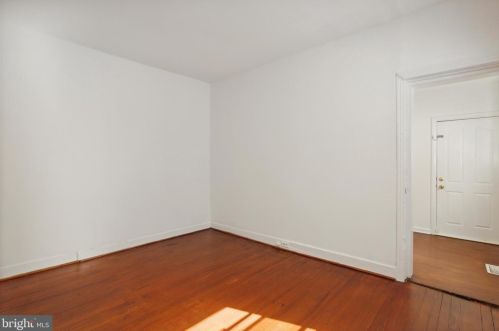 2115 Cumberland St, Philadelphia PA 19125-1718 exterior