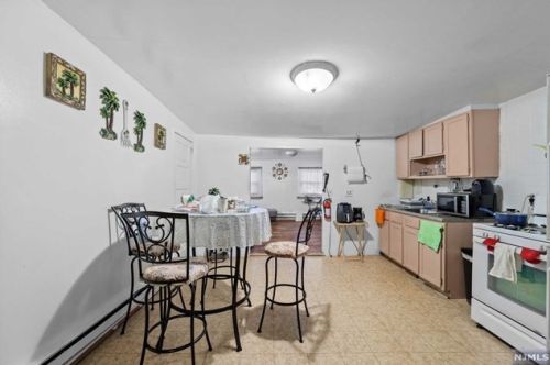 11 Elm St, Paterson NJ 07501-1859 exterior