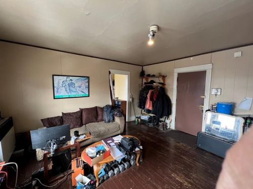 131 Daboll St, Providence RI 02907-2529 exterior