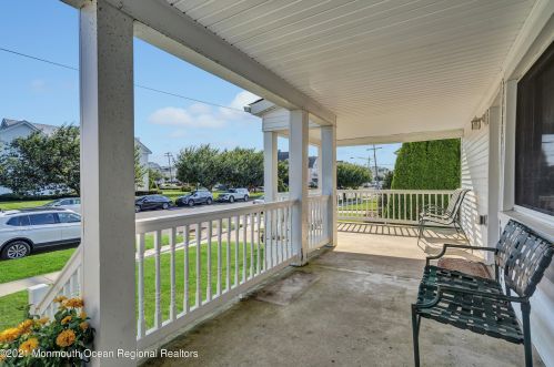 205 4 Ave, Belmar NJ 07719-5010 exterior