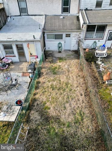 211 Krams Ave, Philadelphia PA  19127-1213 exterior