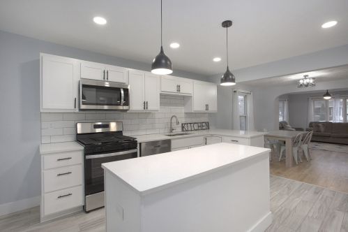 905 Courtney St, Grand Rapids MI 49504-3139 exterior