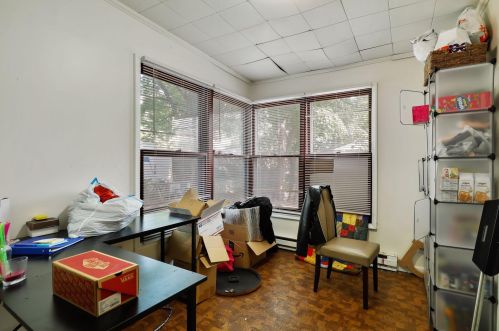 919 6 St, Saint Paul MN 55106-4503 exterior