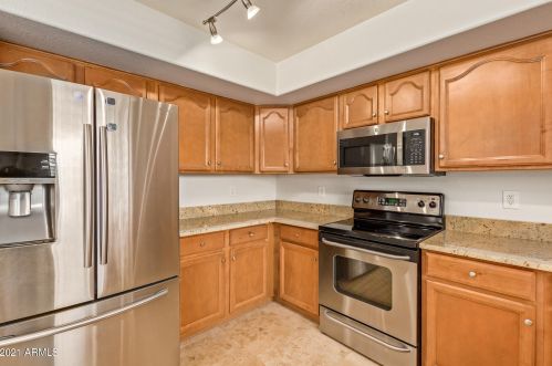 28511 25th Ave, Phoenix, AZ 85085-5747