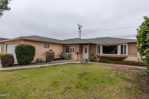 3327 E St, Oxnard, CA 93033-6059