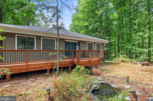 20787 Evergreen Mills Rd, Leesburg, VA 20175-6320