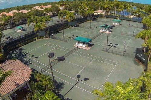 2992 Gilford Way, Naples FL 34119-7523 exterior