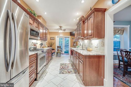 7909 Ardleigh St, Philadelphia PA 19118-3414 exterior