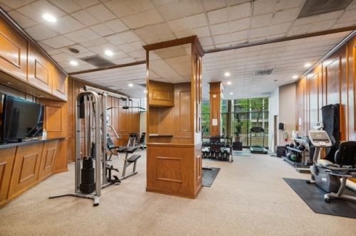 1540 La Salle St, Chicago IL  exterior