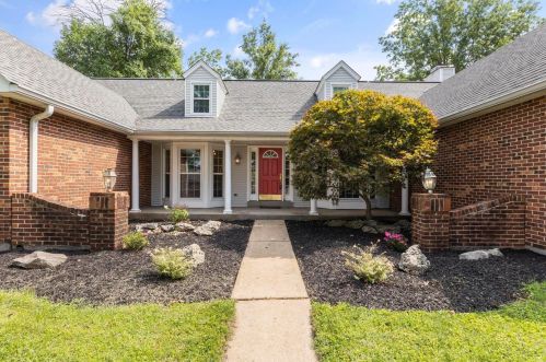 9937 Gerald Dr, Saint Louis, MO 63128-1711