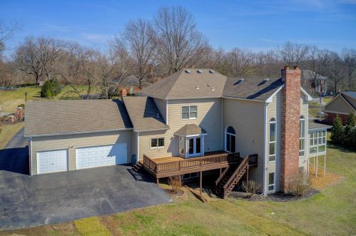 915 Delvin Dr, Saint Louis MO 63141-8830 exterior