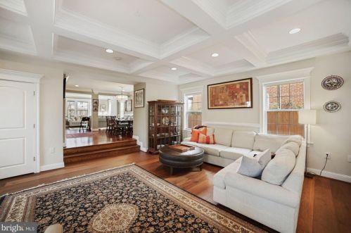 5536 30 Pl, Washington DC 20015-1209 exterior