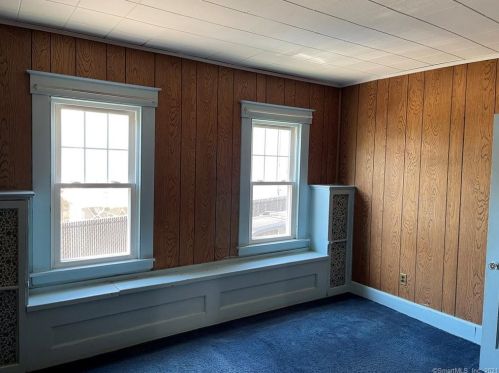 479 Commonwealth Ave, New Britain CT 06053-2404 exterior