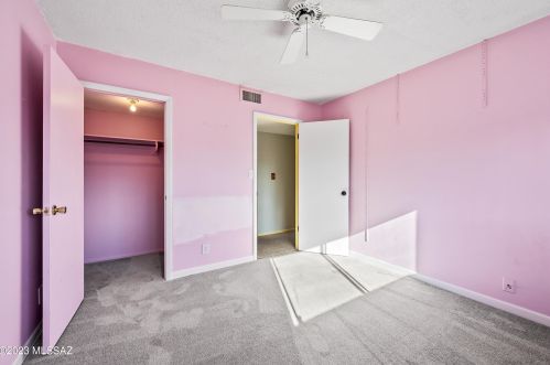 8542 Desert Steppes Dr, Tucson AZ  85710-4210 exterior