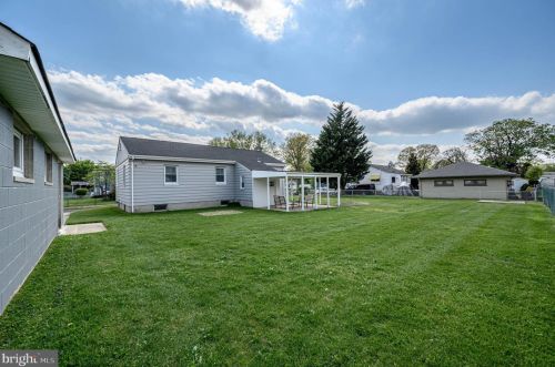 120 Bradford Ave, Trenton NJ  08610-2210 exterior