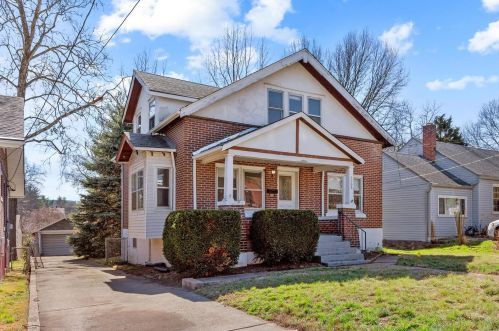 8608 Forest Ave, Saint Louis, MO 63114-5004
