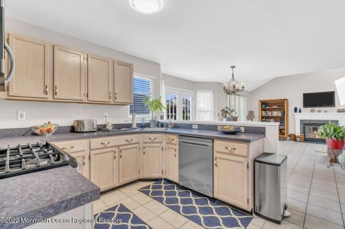 15 Emily Dr, Old Bridge NJ 08857-3809 exterior