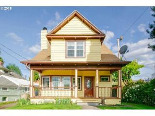 214 27th Ave, Portland OR  97214-1719 exterior