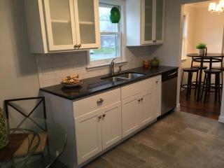 1053 Kenneth St, Saint Paul MN  55121-1412 exterior