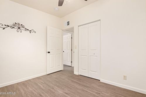 7002 10 St, Phoenix AZ 85086-0929 exterior