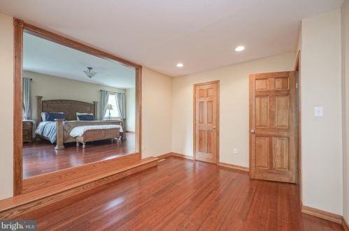 2402 Andover Rd, Riverton NJ 08077-3510 exterior