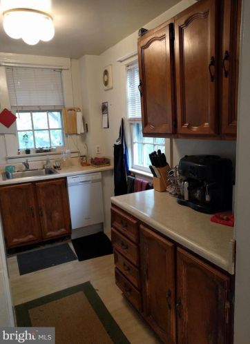 24 Maple St, Alexandria VA  22301-2604 exterior