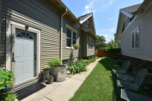 2421 46, Milwaukee WI 53210-2918 exterior