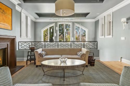 1025 Lill Ave, Chicago IL 60614-2107 exterior