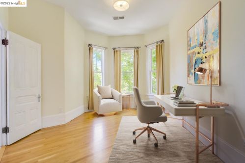 1522 Harmon St, Berkeley CA 94703-2415 exterior