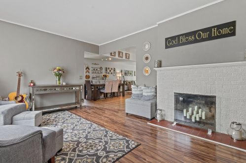 3744 64th St, Milwaukee, WI 53216-2138