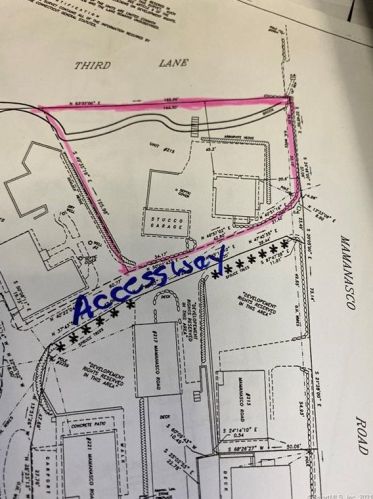 215 Mamanasco Rd, Ridgefield CT  06877-1721 exterior