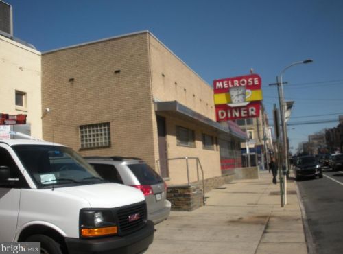 2129 16th St, Philadelphia PA 19121-0016 exterior